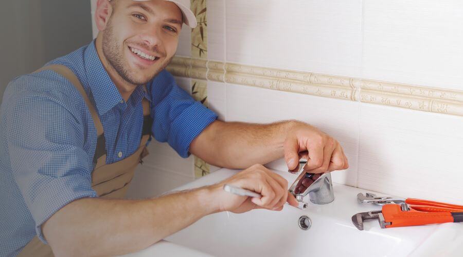 Professional clogged drains services in Glen Saint Mary, FL